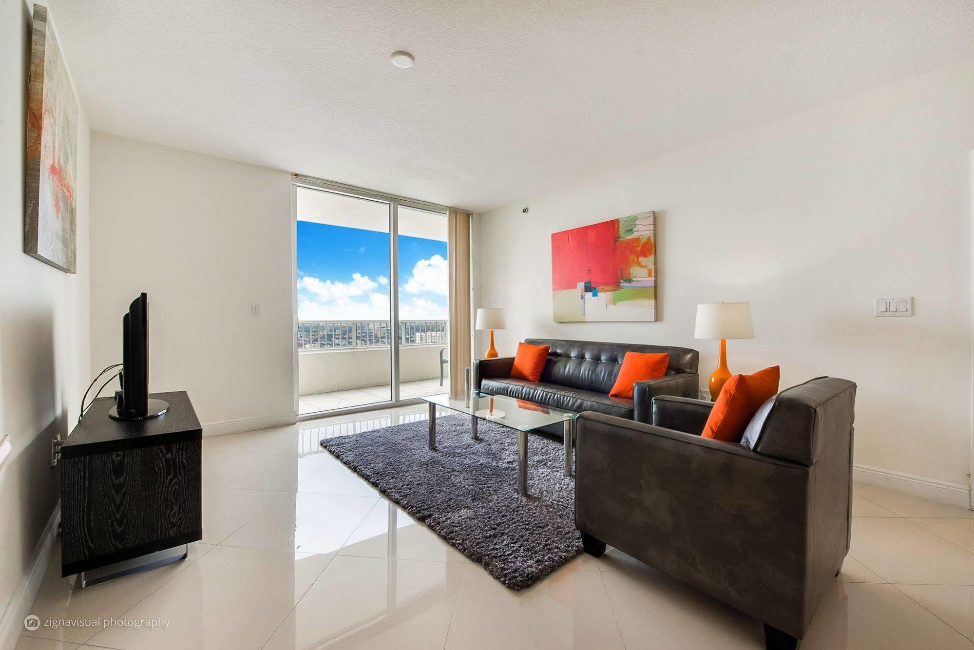 Churchill Suites Miami Brickell - One Broadway 外观 照片