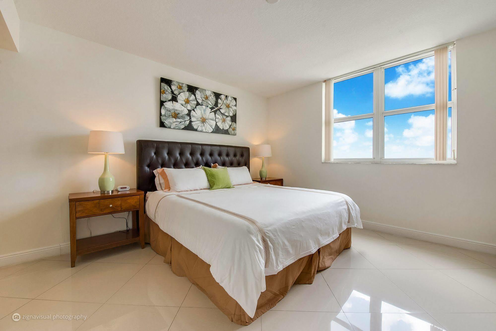 Churchill Suites Miami Brickell - One Broadway 外观 照片